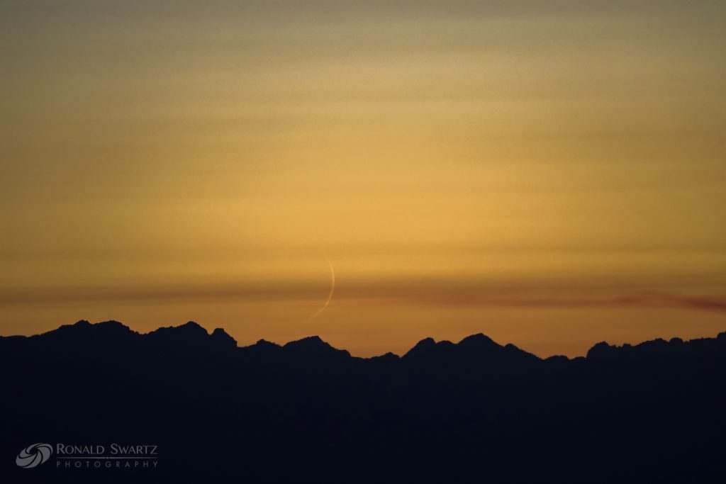 La Luna creciente desde Washington, Estados Unidos