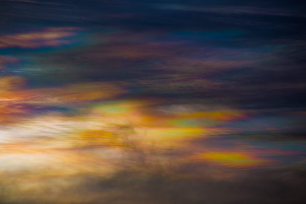 Nubes iridiscentes desde Tampa Bay, Florida (EE. UU.)