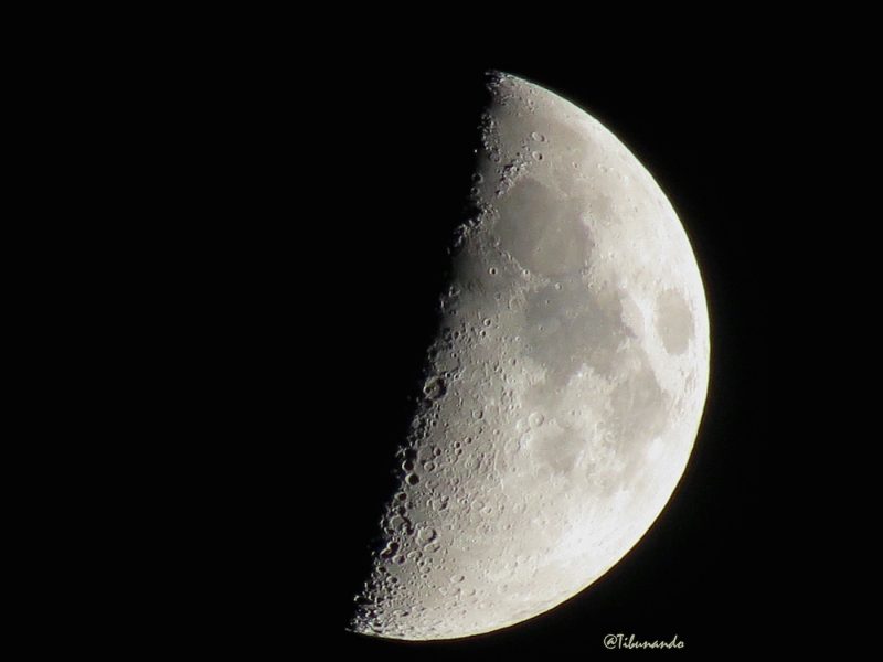 La Luna y la “X lunar” desde Caracas, Venezuela