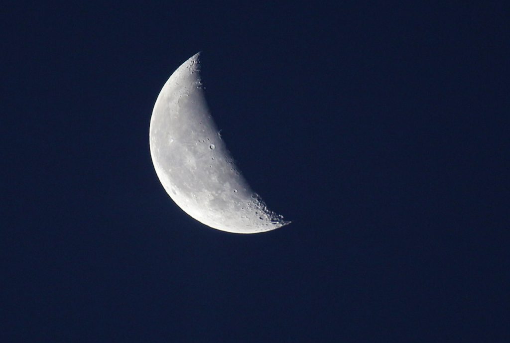 La Luna menguante desde Arenys de Munt (Barcelona)