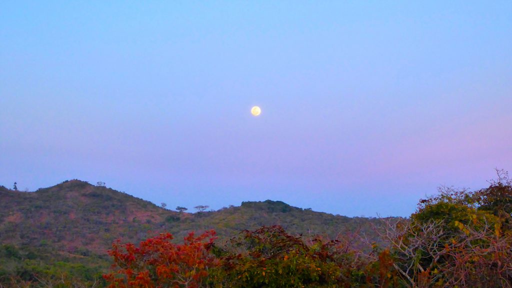 La Luna desde Mutare, Zimbabue