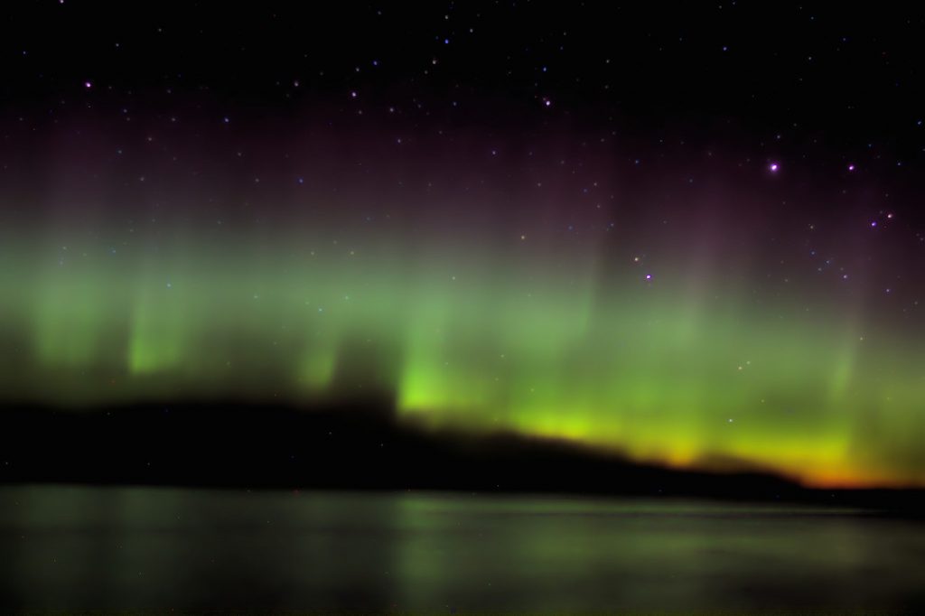 Auroras boreales desde Big Bay, Míchigan, EE. UU.