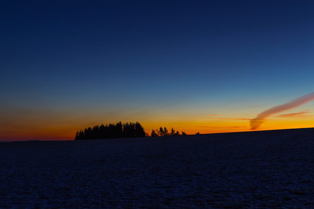 El amanecer desde Sajonia, Alemania
