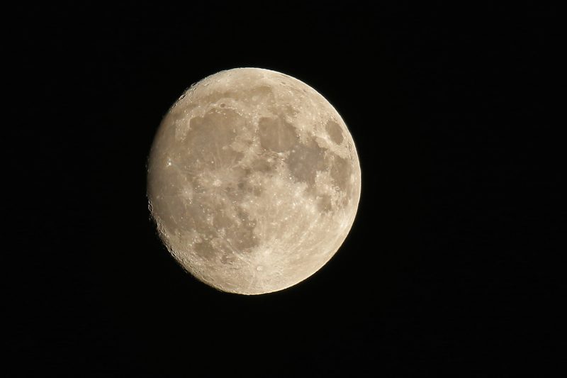 La Luna desde Arenys de Munt, Barcelona