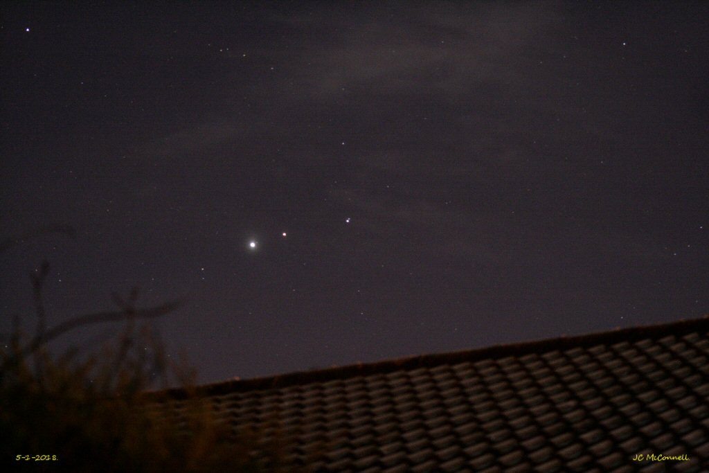 Júpiter y Marte desde Maghaberry, Irlanda del Norte