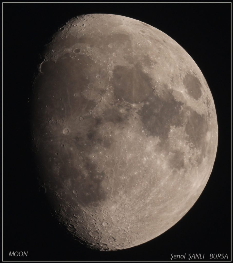 La Luna fotografiada desde Turquía