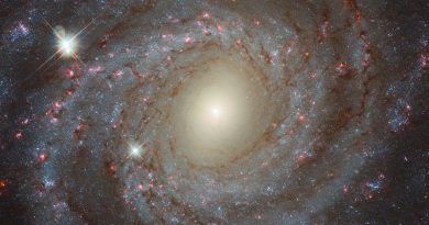 El Hubble observa una espectacular galaxia espiral a 20 millones de años luz de distancia