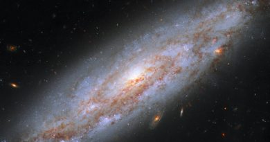 El Hubble observa una galaxia repleta de «faros cósmicos»