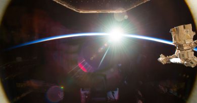 Fotografía de la salida del Sol tomada desde la Estación Espacial Internacional