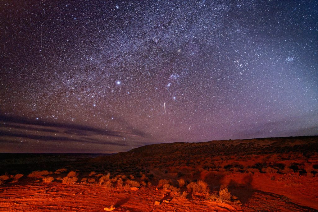 La Vía Láctea y la constelación de Orión desde Utah, Estados Unidos