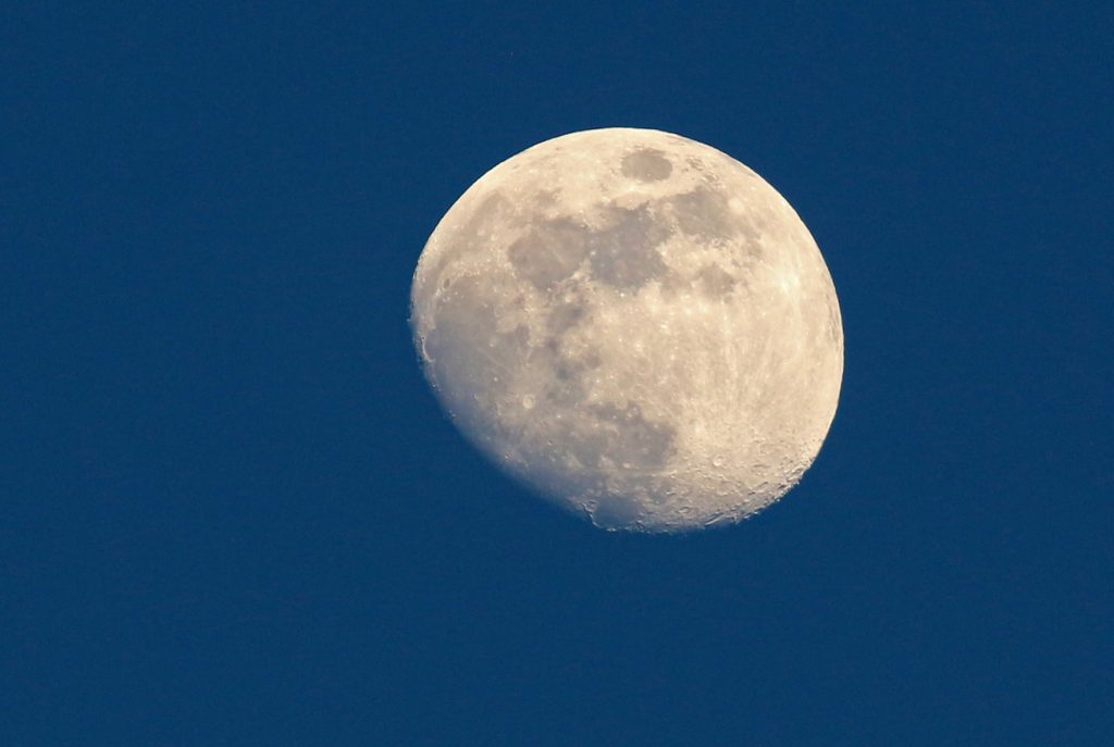 La Luna fotografiada desde Arenys de Munt, Barcelona