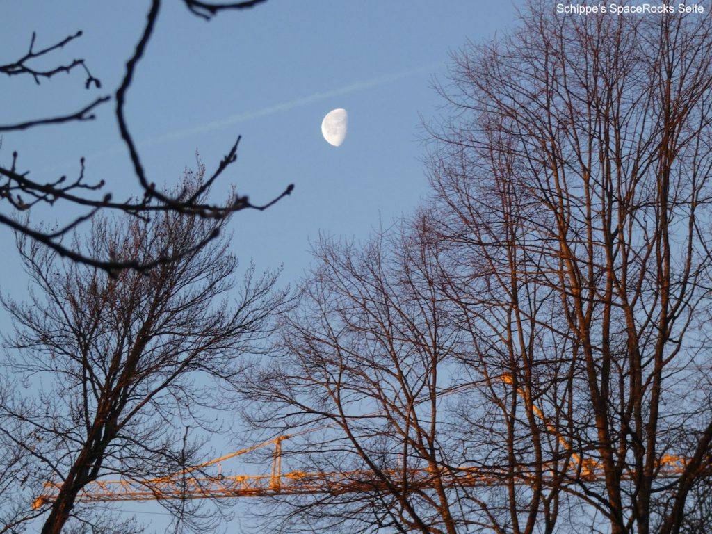 Fotografía de la Luna tomada desde Kempten, Alemania