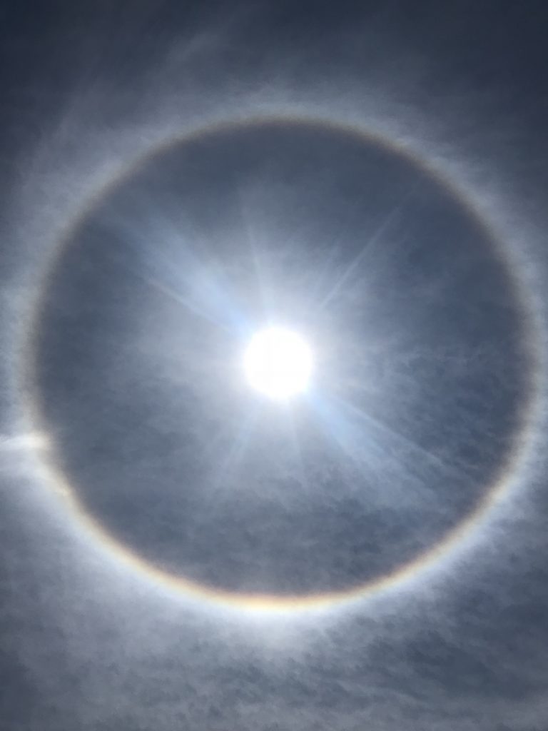 Halo solar fotografiado desde Tegucigalpa, Honduras