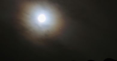 Foto de una corona lunar y Júpiter desde Arenys de Munt, Barcelona