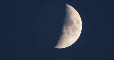 La Luna fotografiada desde Arenys de Munt, Barcelona