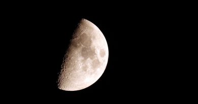 La Luna y Saturno fotografiados desde Italia