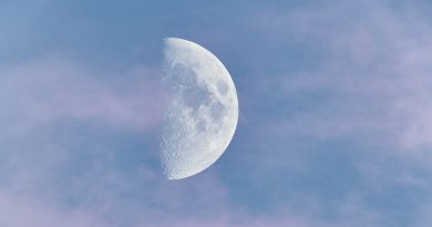La Luna fotografiada desde Friburgo, Suiza