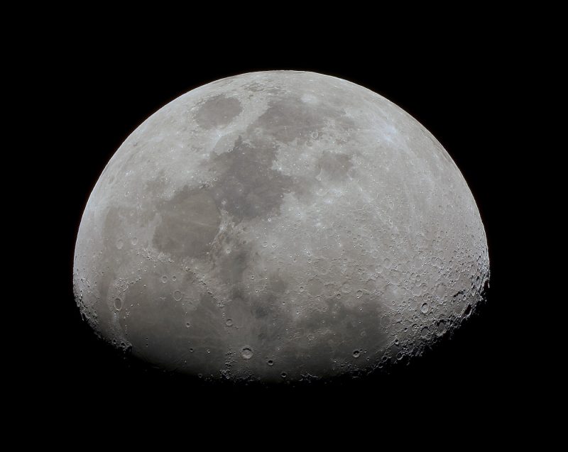 La Luna gibosa creciente fotografiada el 19 de septiembre de 2018