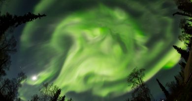 Auroras boreales y la Luna fotografiadas desde Alaska (29-septiembre)