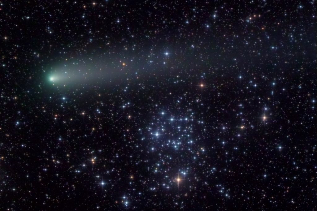 Imagen del Cometa 21P/Giacobini-Zinner y el Cúmulo Abierto M50