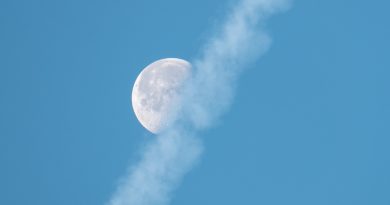La Luna fotografiada desde Zaragoza, España