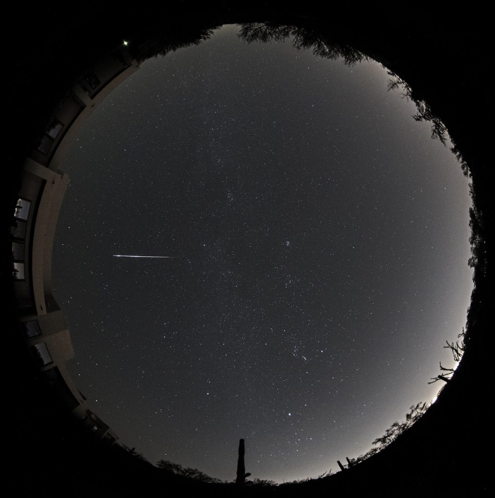 Fotografía de un meteoro tomada desde Arizona, Estados Unidos