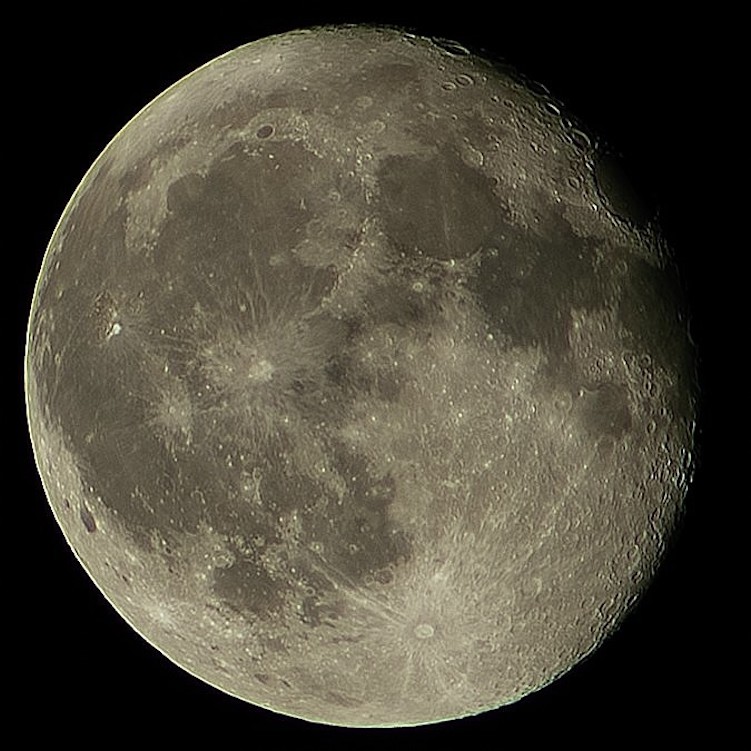 Foto de la Luna gibosa menguante tomada el 25 de noviembre de 2018