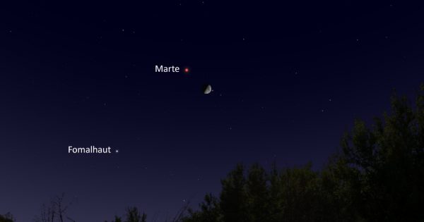 La conjunción de la Luna y Marte será visible esta noche
