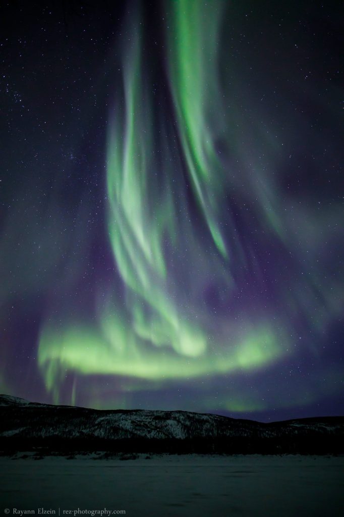 Foto de auroras boreales tomada desde la Laponia finlandesa