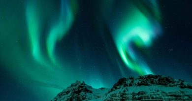 Imagen de auroras boreales tomada desde Reikiavik, Islandia