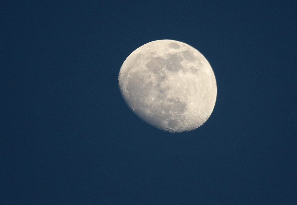 Imagen de la Luna tomada desde Arenys de Munt, Barcelona