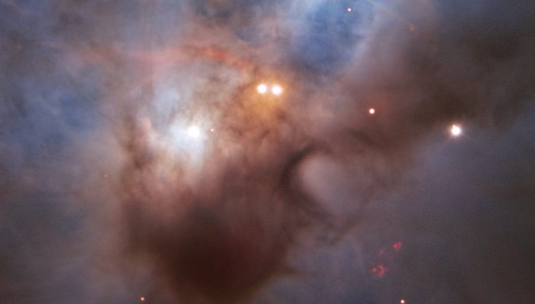 NGC 1788: un murciélago cósmico en pleno vuelo