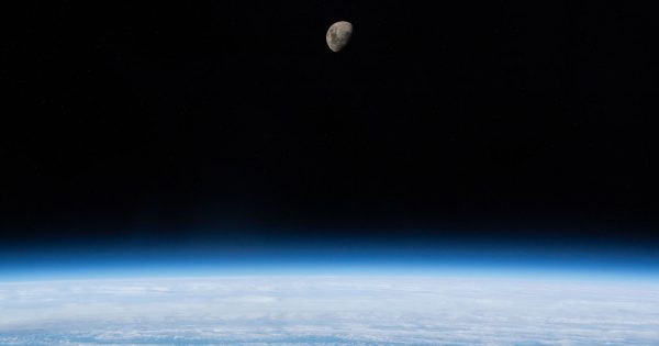 La Luna fotografiada desde la Estación Espacial Internacional