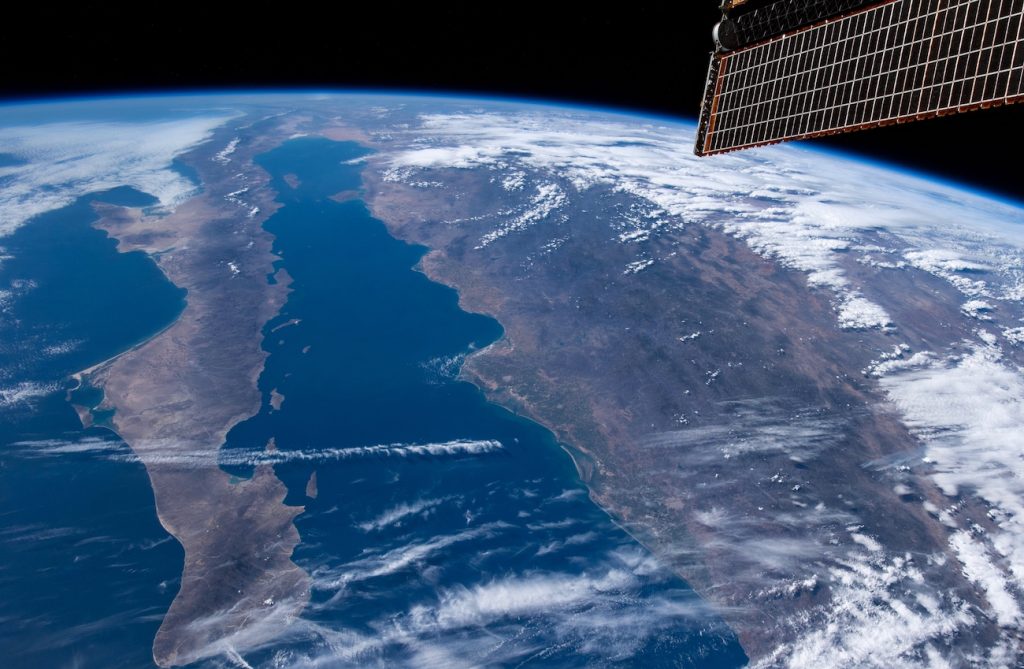 El mar de Cortés fotografiado desde la Estación Espacial Internacional