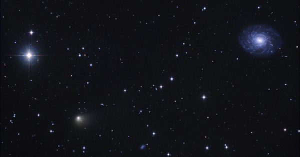 Imagen del Cometa 123P/West-Hartley y la galaxia espiral NGC 3486