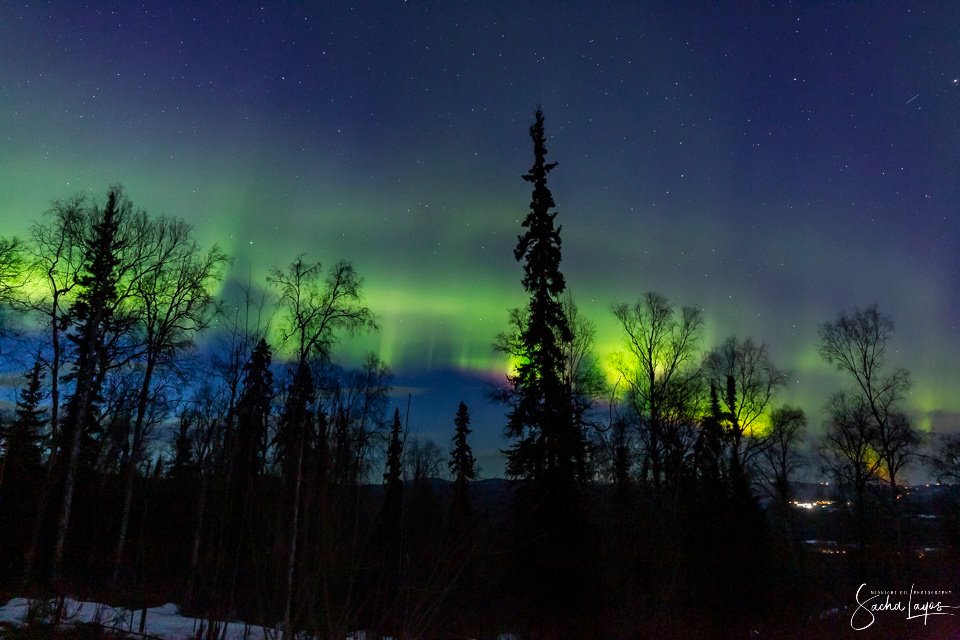 Foto de auroras boreales tomada desde Alaska