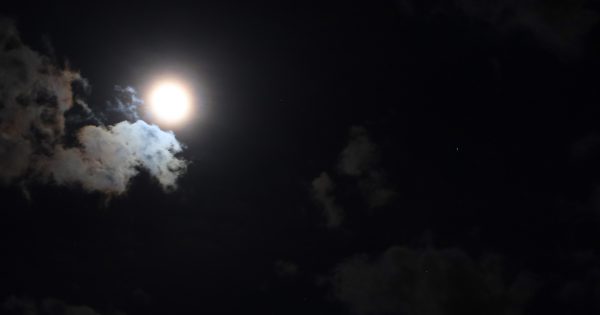 La Luna fotografiada desde Arenys de Munt, Barcelona