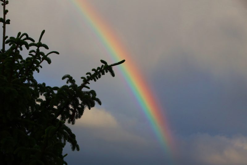 Fotografía de un arcoíris tomada desde Arenys de Munt, Barcelona