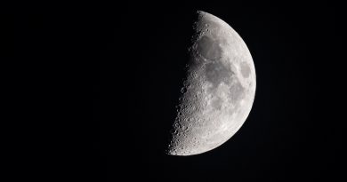 Imagen de la Luna tomada desde Salem, Oregón
