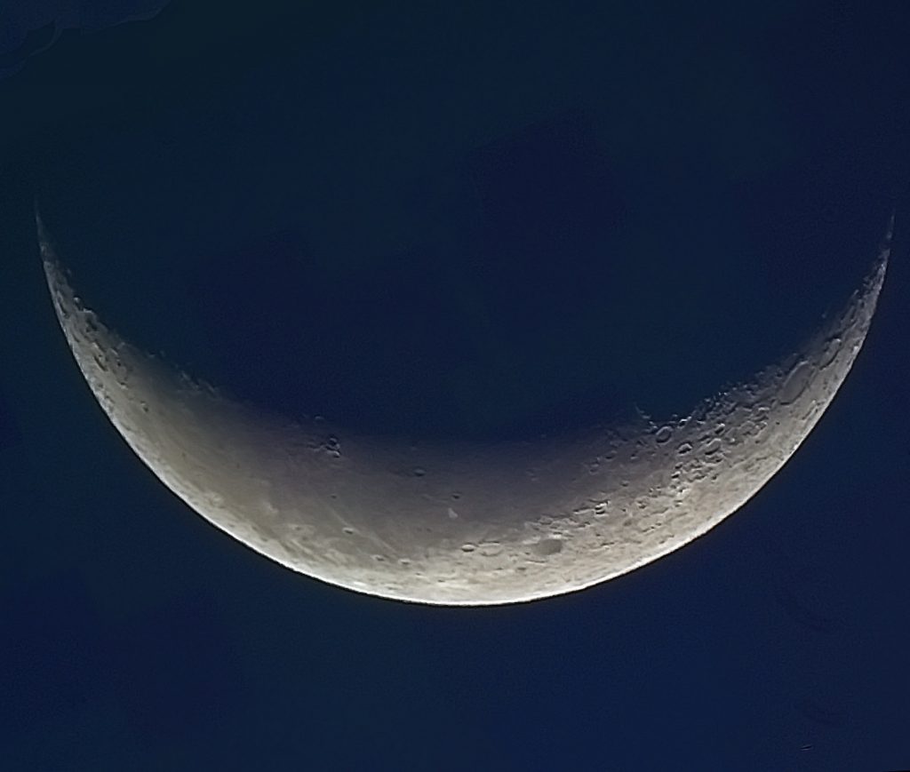 La Luna menguante fotografiada desde Inglaterra