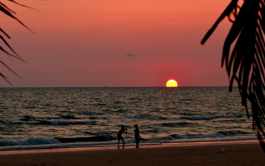 La puesta de Sol fotografiada desde Tailandia