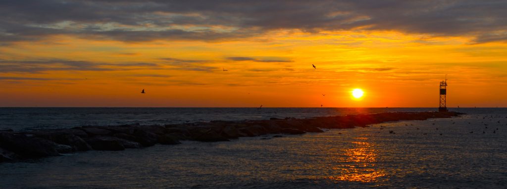 La salida del Sol fotografiada desde Nueva Jersey, Estados Unidos