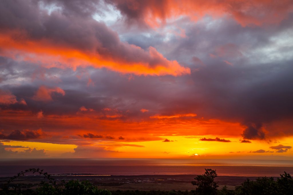 Foto del atardecer tomada desde Hawái
