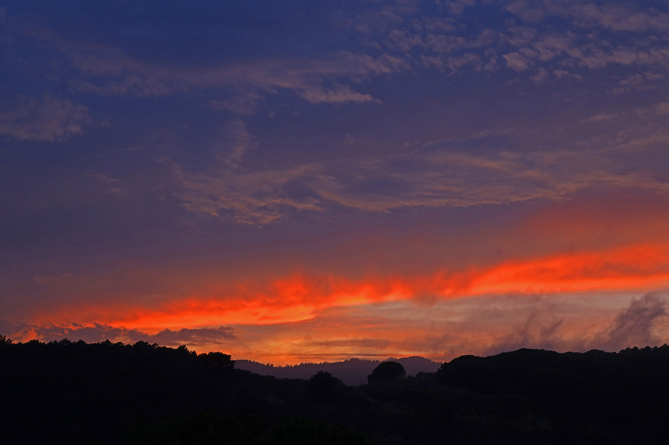 Fotos de la Luna y el atardecer tomadas desde Arenys de Munt, Barcelona