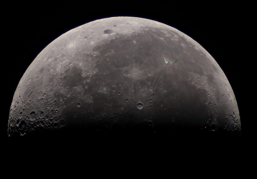 Foto de la Luna menguante tomada el 22 de septiembre de 2019