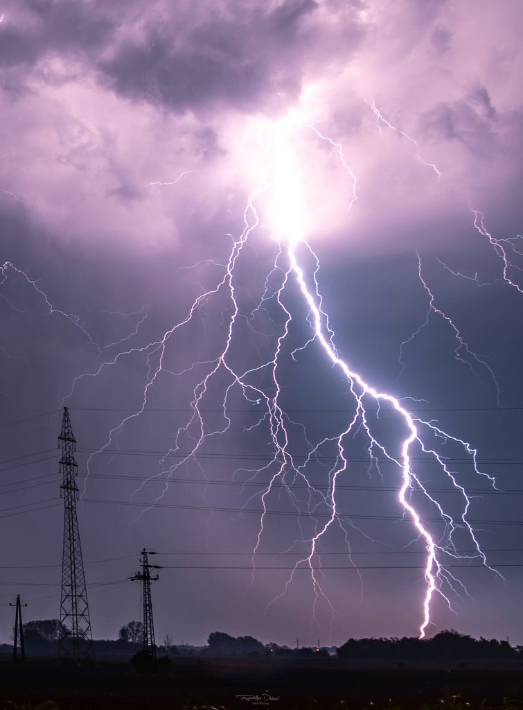 Tormenta eléctrica fotografiada desde Hungría