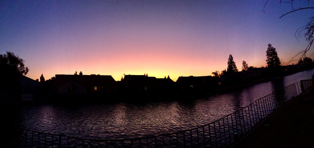 Imagen del atardecer tomada desde California, Estados Unidos