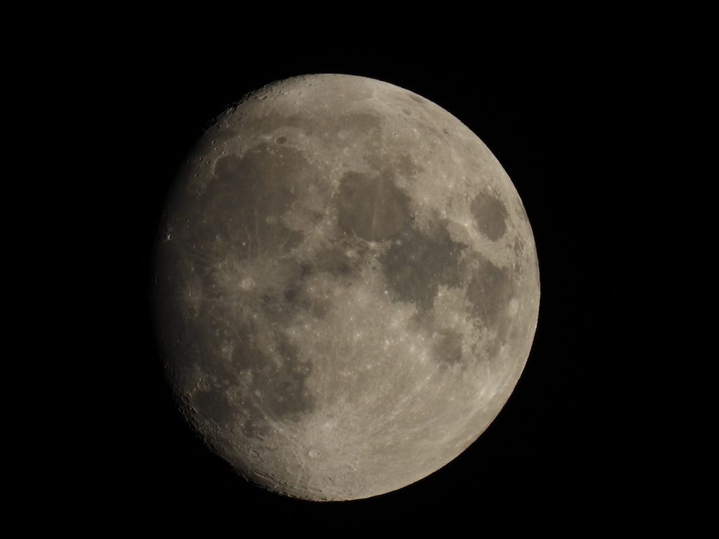 Foto de la Luna tomada el 10 de octubre de 2019