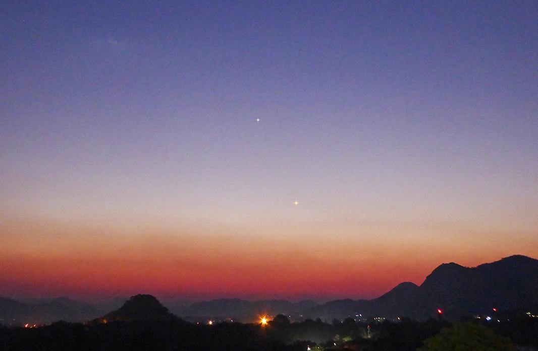 Foto de Venus, Mercurio, Antares y Júpiter tomada desde Zimbabue
