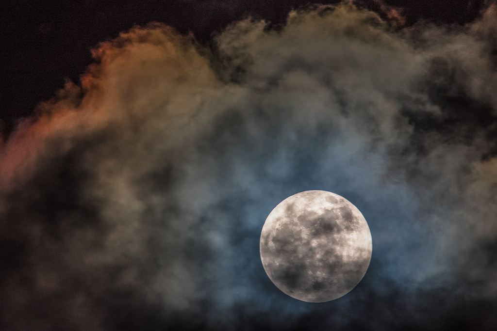 Foto de la Luna tomada desde Hungría (12-noviembre)
